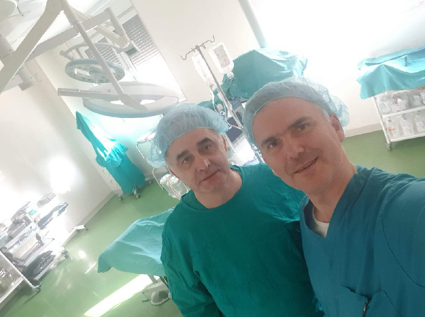 Први пут ће моћи да чују глас родитеља и све што их окружује: Лекари у Нишу деци омогућавају нормалан живот